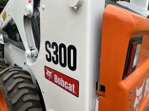 Chargeuse compacte d'<span class=keywords><strong>occasion</strong></span> <span class=keywords><strong>bobcat</strong></span> S300 avec composants principaux Chargeuse sur pneus - Product Image 4