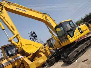 รถขุดมือสอง Komatsu PC220 สภาพดี ราคาประหยัด ประหยัดน้ำมัน เหมาะสำหรับงานก่อสร้างโครงสร้างพื้นฐาน - Product Image 4