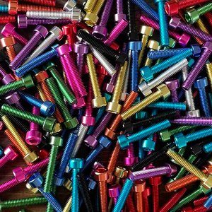 Viti a testa cilindrica con esagono incassato in lega di titanio M5, M6, M8, bulloni a esagono incassato DIN 912 per modifica pompe e rubinetti - Product Image 6