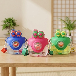 Garrafa de Água de Plástico com Canudo para Crianças, 900ml, Estilo Cartoon, com Alça para Meninas da Escola de Jardim de Infância - Product Image 2
