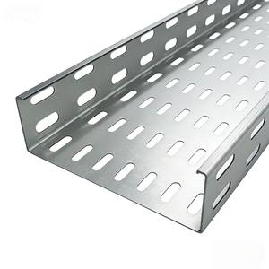 Plateau en acier galvanisé durable perforé HDG, plateau pour câbles, pour applications lourdes et garantie à long terme - Product Image 3