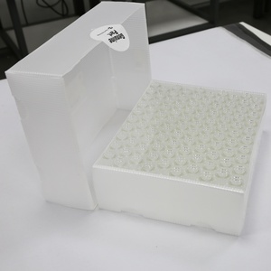 Flacons analytiques HPLC certifiés AgilentR de 2 ml, 12x32 mm, avec zone d'écriture et bouchon à vis, 100 pièces/paquet - Product Image 5