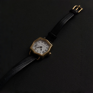 Orologio da Donna Vintage Stile Retrò con Quadrante Poligonale, Cinturino Nero e Oro - Product Image 4