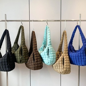 Pleated Cloud Bag Women Fashion Single Shoulder Crossbody Large Capacity Down Cotton Coat Tote Bag Insulated Everyday Outfits - Product Image 3