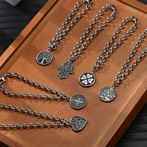 Pulsera Resoul Retro <span class=keywords><strong>San</strong></span> <span class=keywords><strong>Benito</strong></span>, Pulsera Gótica Antideslustre con Dijes Hamsa, Joyería de Acero Inoxidable para Mujer - Product Image 1