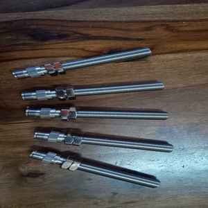 เพลาเหล็กอุตสาหกรรมที่มีการออกแบบที่ทนทานต่อการสึกหรอมีความแม่นยำสูงวิศวกรรมอายุการใช้งานยาวนานประสิทธิภาพที่สม่ำเสมอ - Product Image 1