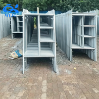Plataforma de Andamio Tipo H con Escalera Circular y Cubierta, Apta para Construcción en Exteriores y Uso Moderno
