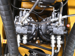 Excavadora Híbrida con Sistema de Recuperación de Energía y Consumo de Combustible Reducido - Product Image 2