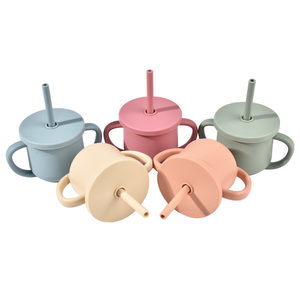 Tasse à bec en silicone pour bébé avec couvercle, anti-fuite, anti-brûlure, sans BPA, pour tout-petits et enfants, avec paille intégrée, pour les repas et l'apprentissage de la boisson - Product Image 1