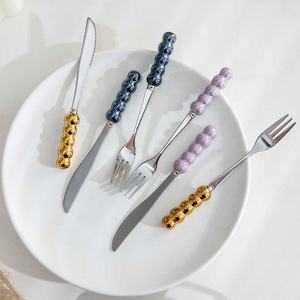 2-teiliges Besteckset mit Keramikgriff, Goldbesteck im Luxus-Stil, Marmor-Keramikgriff, Weißes Besteck - Product Image 2