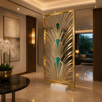 Paravent de luxe Art Déco en or avec incrustation de malachite et base en marbre, séparateur de pièce sur mesure pour hall d'hôtel