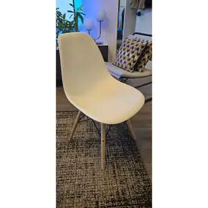 Sedia da Pranzo Moderna Bianca Stile Metà Secolo - Product Image 3