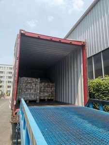 भारी ट्रक ऑटो भागों बांधनेवाला पदार्थ पेंच पहिया संवर्धन M22X1.5/M22X2.0X114 BPW ट्रक के लिए पहिया बोल्ट - Product Image 6