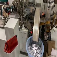 Machine automatique de pliage et d'emballage de chocolat en feuille triangulaire 3D avec distribution de colle, haute efficacité, entièrement automatisée, personnalisable