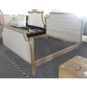 法式古色古香的特大号软垫床设计家具