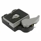 Adaptateur de pince à dégagement rapide 323 pour plaque de tête de trépied d'appareil photo Manfrotto 200PL-14 - Product Image 2