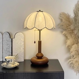 Lámpara de Mesa Estilo Americano Vintage de 37 cm - Base de Madera Maciza y Pantalla de <span class=keywords><strong>Tela</strong></span>, Iluminación <span class=keywords><strong>para</strong></span> el Hogar, Decoración <span class=keywords><strong>para</strong></span> Sala de Estudio o Dormitorio - Product Image 2