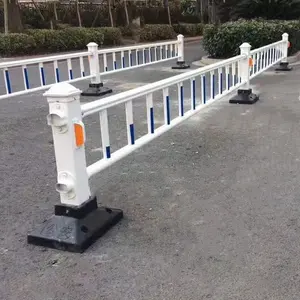 Barreira de isolamento de estradas de cidade de aço personalizada, barricada anti-colisão, guarda ferroviária municipal, corrimão para estradas de pedestres