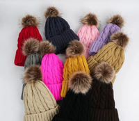 Gorros de Punto Personalizados, Transpirables, Impermeables, 100% Acrílicos, con Pompón de Piel Sintética, Color Rojo Cálido para Invierno, Unisex