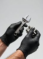 Gants jetables en nitrile noir en gros, gants de travail industriels sans poudre pour mécaniciens et nettoyage OEM
