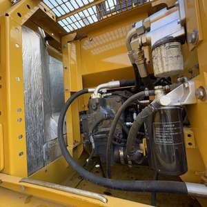 Excavadora Usada Komatsu PC110-7/PC110-8 Tipo Oruga, 11 Toneladas, Importada de Japón, Bomba Cummins, Modelo 2024, Capacidad de Cucharón 0.48-0.53m - Product Image 5