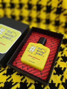 Eau de Parfum pour Homme SELFIELOVER 100ml de Haute Qualité en Gros OEM, Notes d'Ambre, Florales et Boisées, Longue Durée, Étiquette Privée en Vrac - Product Image 3