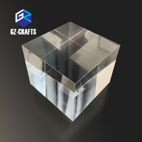 Bloc de présentation transparent en acrylique épais personnalisé de 100 mm avec gravure de logo de marque pour présentoirs de comptoir modernes