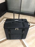 Valise de présentation de lunettes à roulettes; armoire de rangement pour lunettes de soleil; vitrine pour lunettes