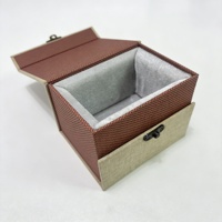 Boîte cadeau en carton recyclable et écologique avec fermeture magnétique et rembourrage antichoc pour services à thé et céramiques