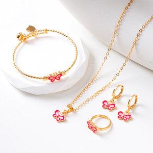 Set di Gioielli per Bambine in Quattro Pezzi, Economico e Impermeabile, Collana, <span class=keywords><strong>Orecchini</strong></span>, <span class=keywords><strong>Anello</strong></span> e Braccialetto, Design Arcobaleno alla Moda - Product Image 1