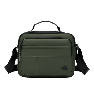 Sac bandoulière tendance grande capacité en nylon, confortable à porter, design tridimensionnel élégant, motif géométrique - Product Image 2