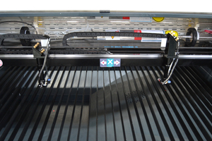 Máquina de corte por láser CO2 1325 500W pequeña para proyectos artesanales papel madera CNC LightBurn listo para <span class=keywords><strong>comprar</strong></span> - Product Image 3