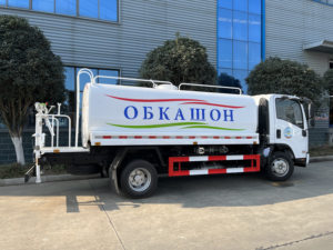 Camion arroseur municipal de 5m³ pour l'arrosage des jardins, la lutte contre la poussière et la pulvérisation d'eau - À vendre - Product Image 3