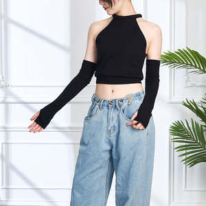 Nouvelle arrivée femmes hauts à licou femme tricoté hors épaule haut court Sexy débardeurs - Product Image 1