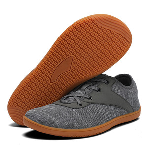 Chaussures décontractées tendance à bout large, style pieds nus, avec surface en tissu respirant pour la randonnée en extérieur et design antidérapant - Product Image 3