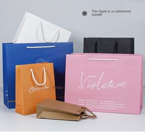 Vente en gros sacs à provisions en carton blanc personnalisés pour les affaires sacs-cadeaux en papier pour l'emballage de petits bijoux - Product Image 3