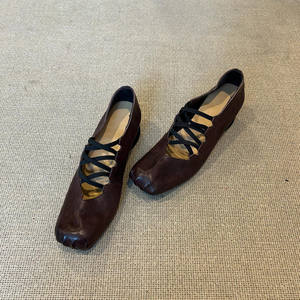 Zapatos de Ballet Retro de Moda 2026 con Tiras Cruzadas, Pliegues, Punta Cuadrada y Boca Baja para Mujer - Product Image 3