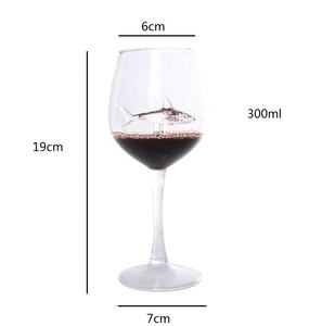 300ml 10 onces <span class=keywords><strong>Raymond</strong></span> plage côtelé poisson Brandy verres cadeau créatif intégré 3D requin cristal Cocktail rouge verre à vin tasse - Product Image 2