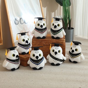 Peluche <span class=keywords><strong>Gufo</strong></span> Graduato da 20 cm (8 Pollici) - Regali di Laurea - Product Image 2