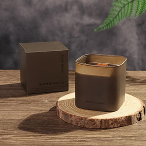 Bougie parfumée en cire de soja dans un bocal en verre fait à la main, avec mèche en bois, motif floral, huile naturelle saine, décoration de la maison, utilisation pour mariage, Noël - Product Image 3