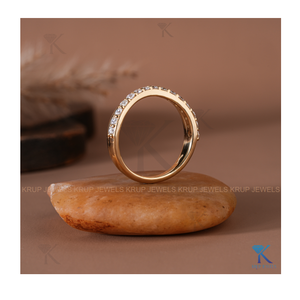 Anillo de media eternidad curvo cruzado para mujer, de oro amarillo, con diamantes apilables, para boda, regalo de aniversario, proveedor mayorista - Product Image 5