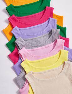 Ropa de Verano para <span class=keywords><strong>Mujer</strong></span> en Stock, Venta al por Mayor, Conjunto de Top Corto y Pantalones Cortos con Bordado Personalizado, Conjuntos de Ropa Informal de Alta Calidad para <span class=keywords><strong>Mujer</strong></span> - Product Image 2