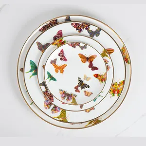 De alta calidad de china de hueso de mariposa colorida placa del cargador de los platos de la cena juego de vajilla de porcelana para el evento de boda