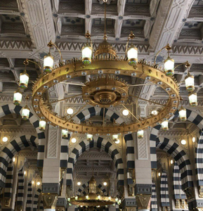 Lampu Gantung Islami Bahan Perunggu Emas Besar yang Dapat Disesuaikan, Lampu Gantung Mewah Warna Emas untuk Gereja Masjid - Product Image 4