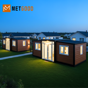 Casa Contenedor Prefabricada Expandible de Lujo de 20 pies x 30 pies, Diseño del Sudeste Asiático, Estructura de Acero Blanco, Revestimiento de Madera, Casa Modular Móvil - Product Image 1