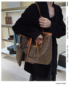 Ensemble <span class=keywords><strong>Sac</strong></span> à <span class=keywords><strong>Main</strong></span> et Pochette 2025 pour Femme – <span class=keywords><strong>Sac</strong></span> Fourre-Tout de Luxe Imprimé Grande Capacité pour Dames – <span class=keywords><strong>Sac</strong></span> à Bandoulière Tendance - Product Image 6