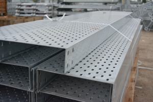 Estructuras de Montaje Solar Galvanizadas por Inmersión en Caliente para Sistemas Fotovoltaicos en Suelos y Techos, Montaje de Paneles Solares de Acero Personalizado - Product Image 2