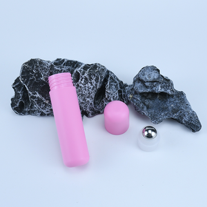 Customized Color <strong>Roll</strong> <strong>on</strong> Packaging 20ml Round Skincare Essential Oil Roller Packaging <strong>Deodorant</strong> <strong>Bottle</strong> With PP Ball - Product Image 2