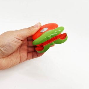 Jouet en plastique de personnage de dessin animé personnalisé, modèle de jouet en plastique de conception originale de fleur avec des pinces à puce, jouet en plastique de fantaisie d'ABS DIY - Product Image 3