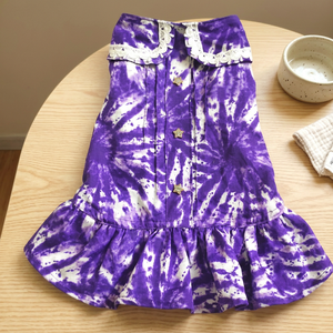 Vestido morado para mascotas con encaje, botones y volantes para perros pequeños y gatos - Product Image 2